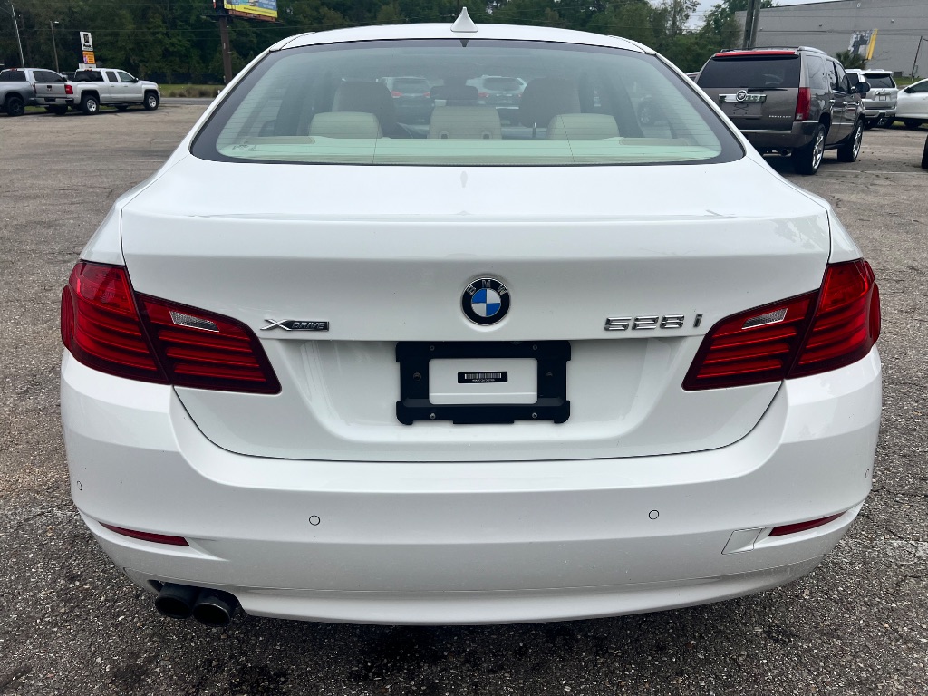 2015 BMW 5-Series 528xi photo