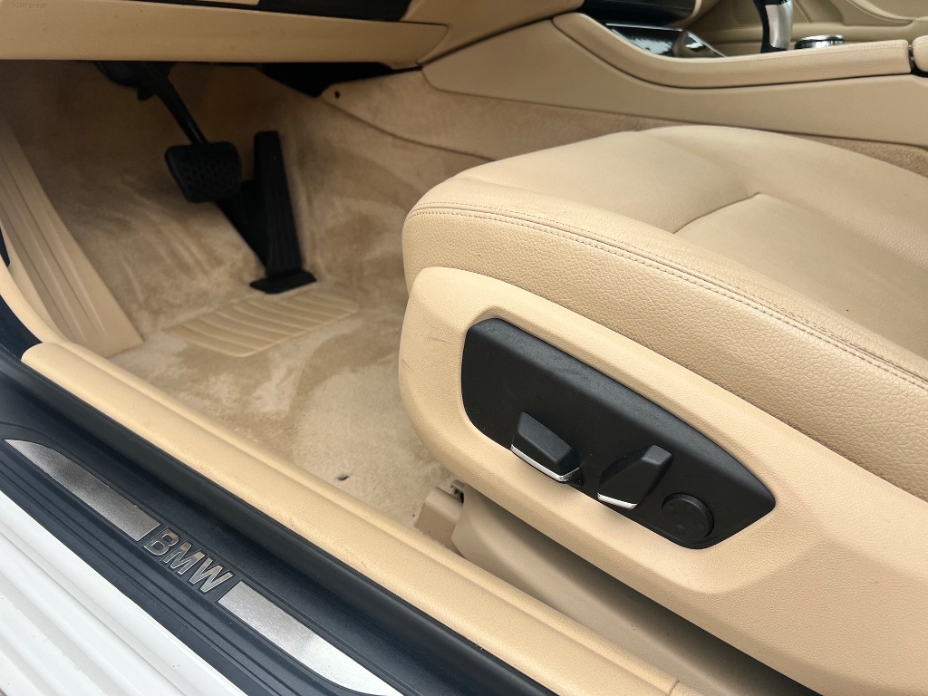 2015 BMW 5-Series 528xi photo