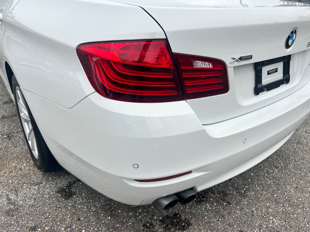 2015 BMW 5-Series 528xi photo