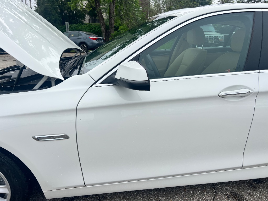 2015 BMW 5-Series 528xi photo