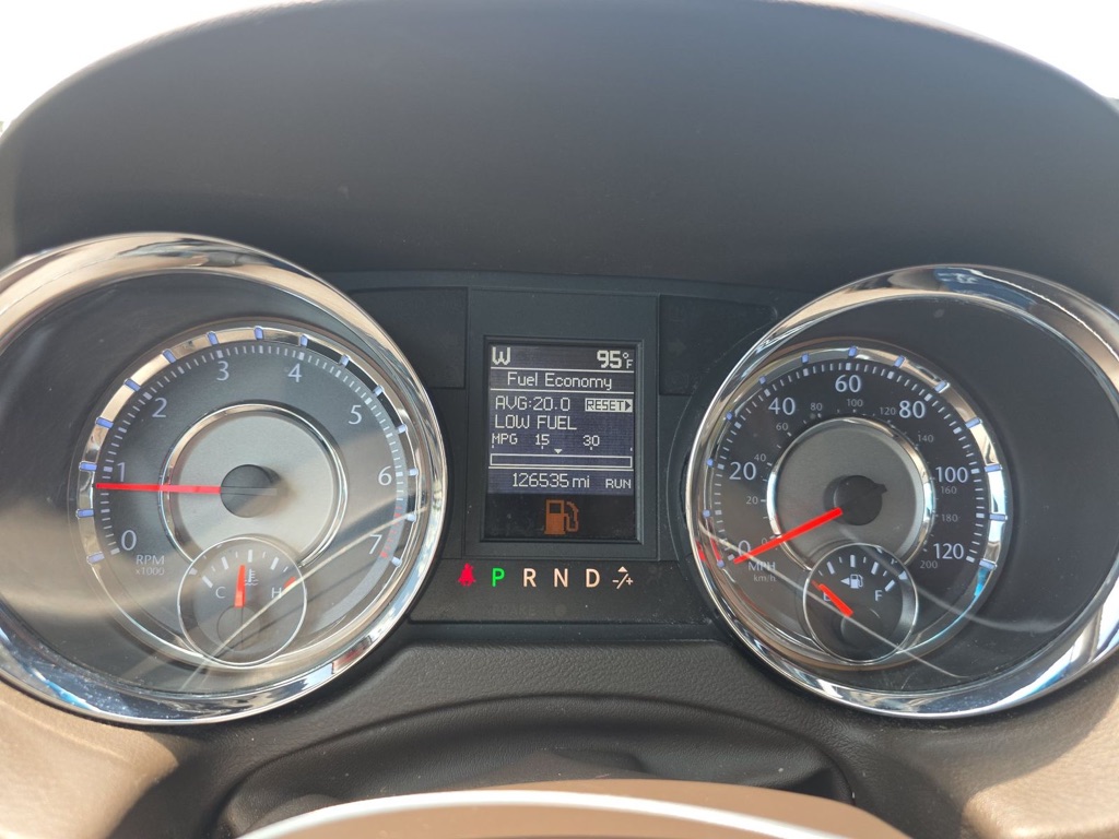 2013 Chrysler Town & Country - $7,999