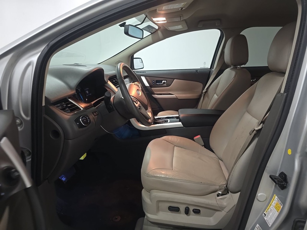 2014 Ford Edge - $10,999