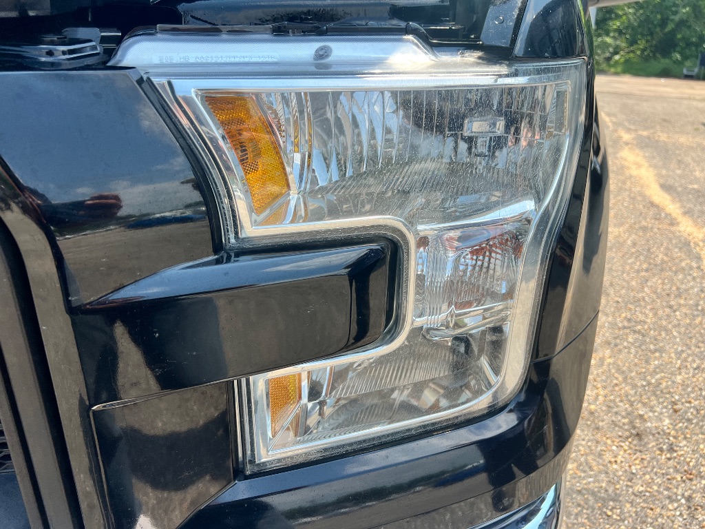 2017 Ford F150 XLT photo