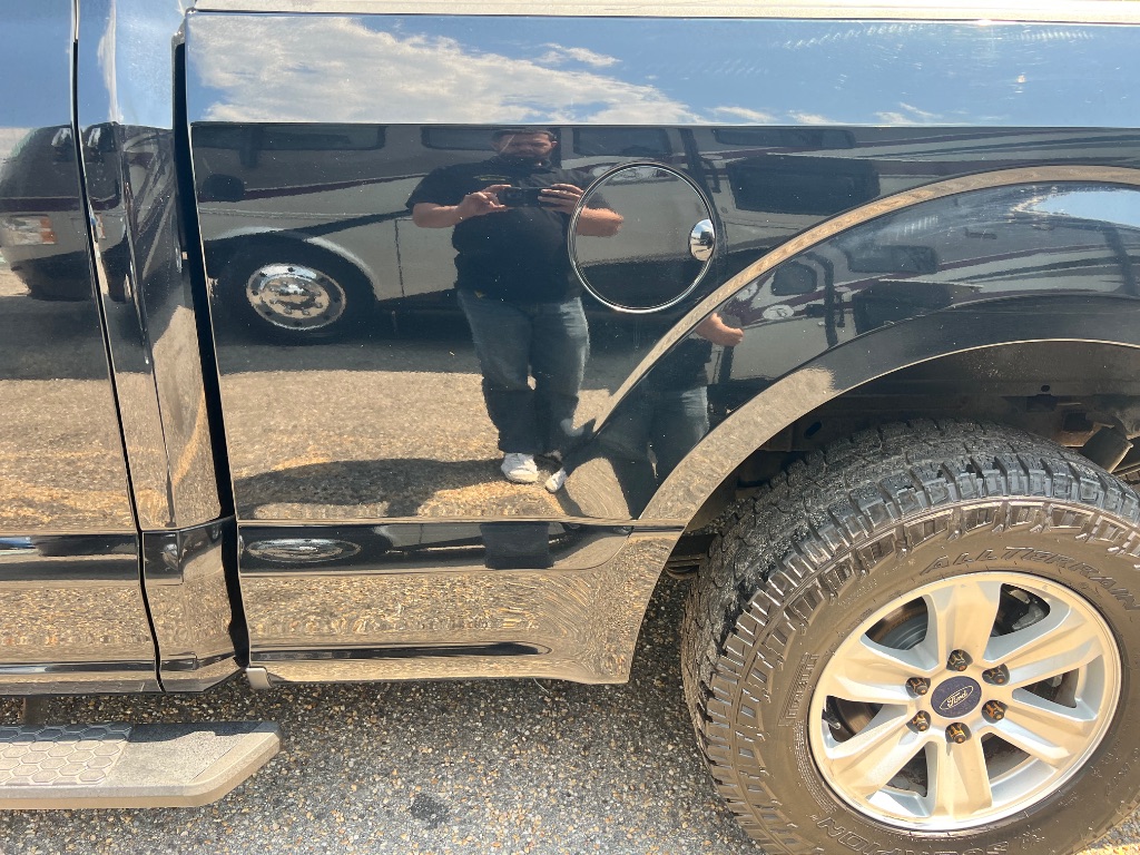 2017 Ford F150 XLT photo