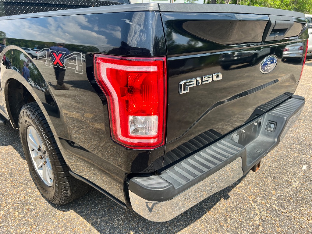 2017 Ford F150 XLT photo