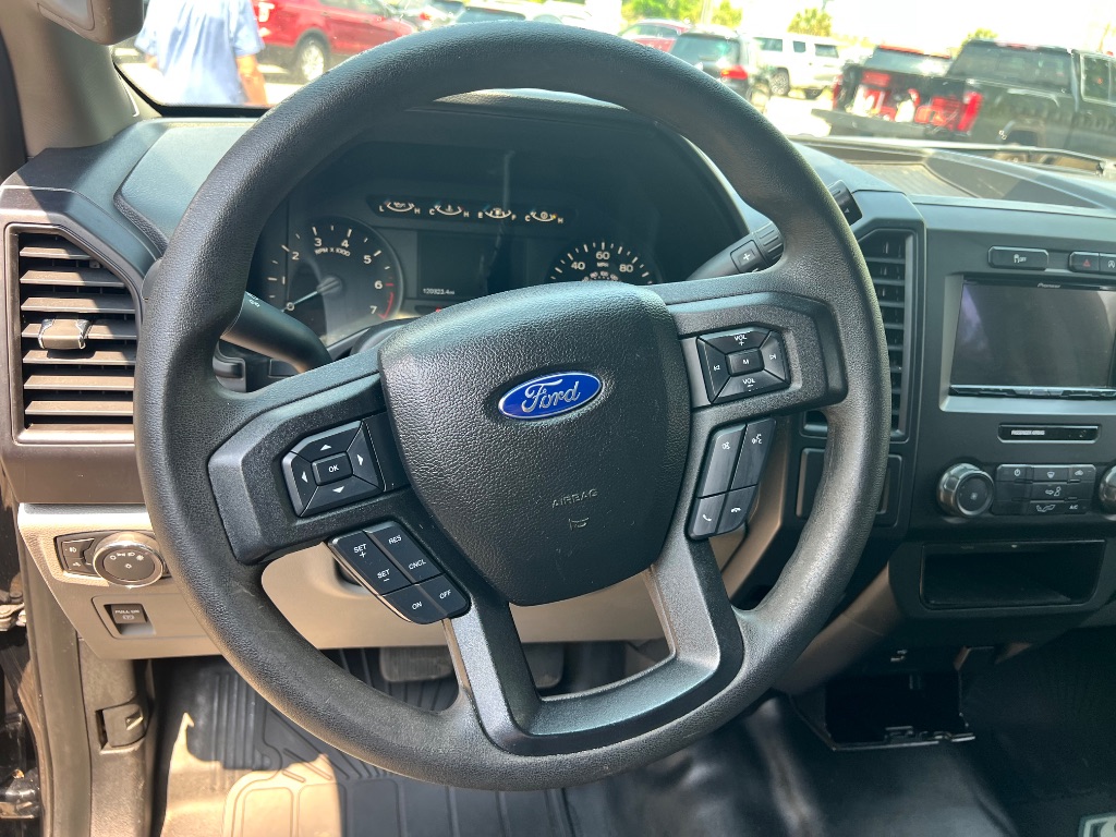 2017 Ford F150 XLT photo
