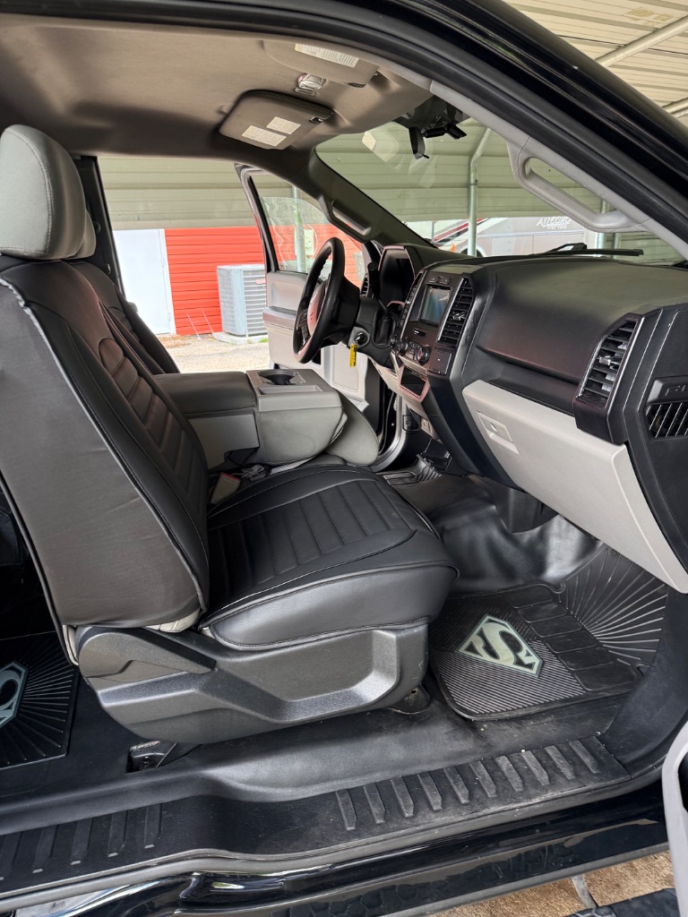 2017 Ford F150 XLT photo