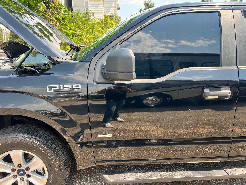2017 Ford F150 XLT photo