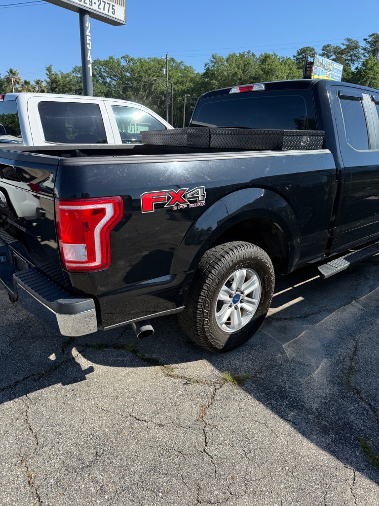 2017 Ford F150 XLT photo