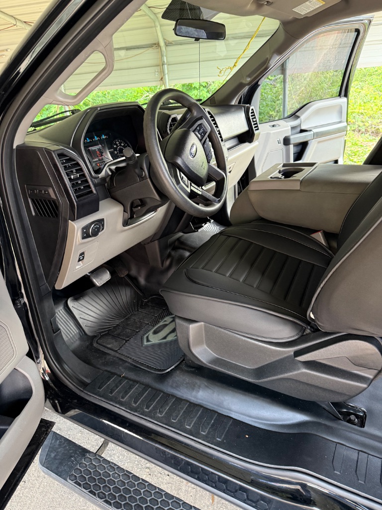 2017 Ford F150 XLT photo