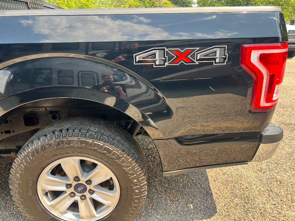 2017 Ford F150 XLT photo