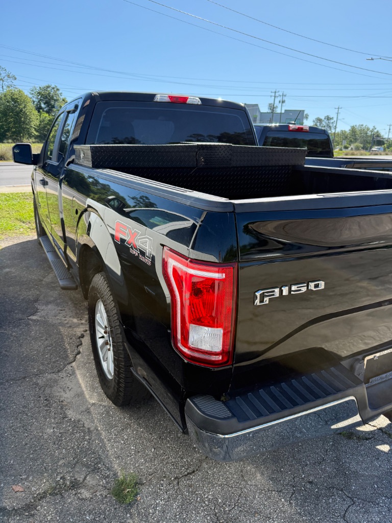 2017 Ford F150 XLT photo