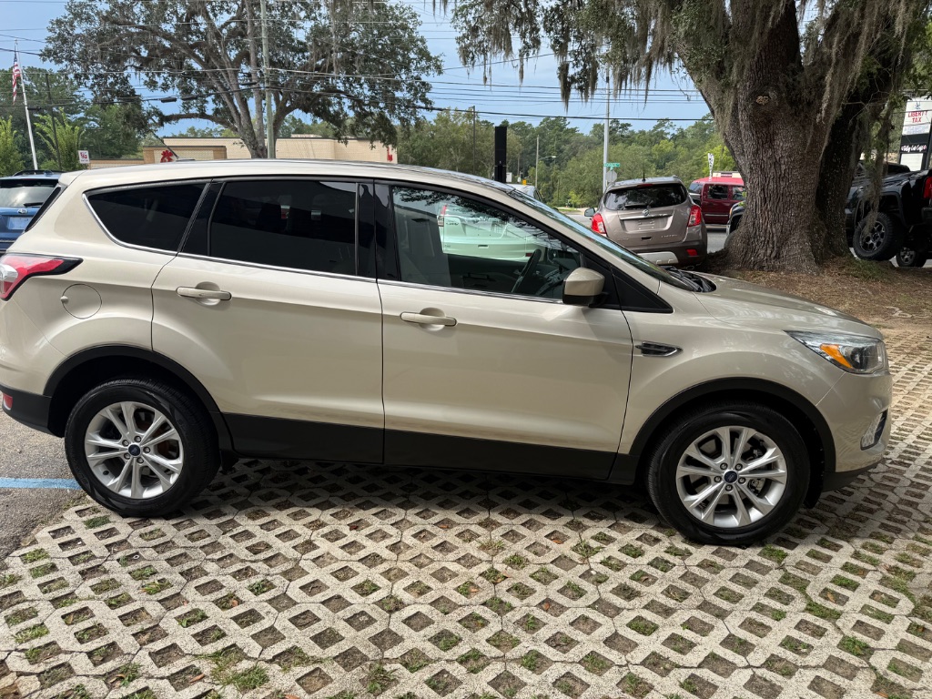 2017 Ford Escape - $10,999