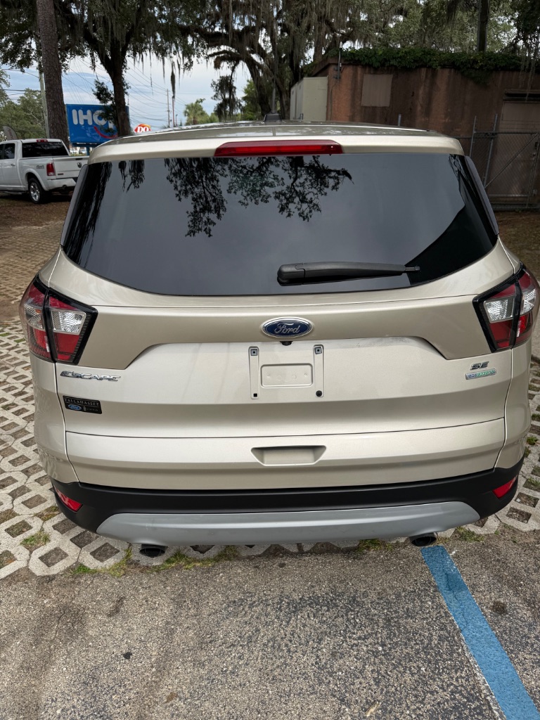 2017 Ford Escape - $10,999