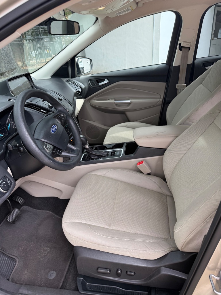 2017 Ford Escape - $10,999