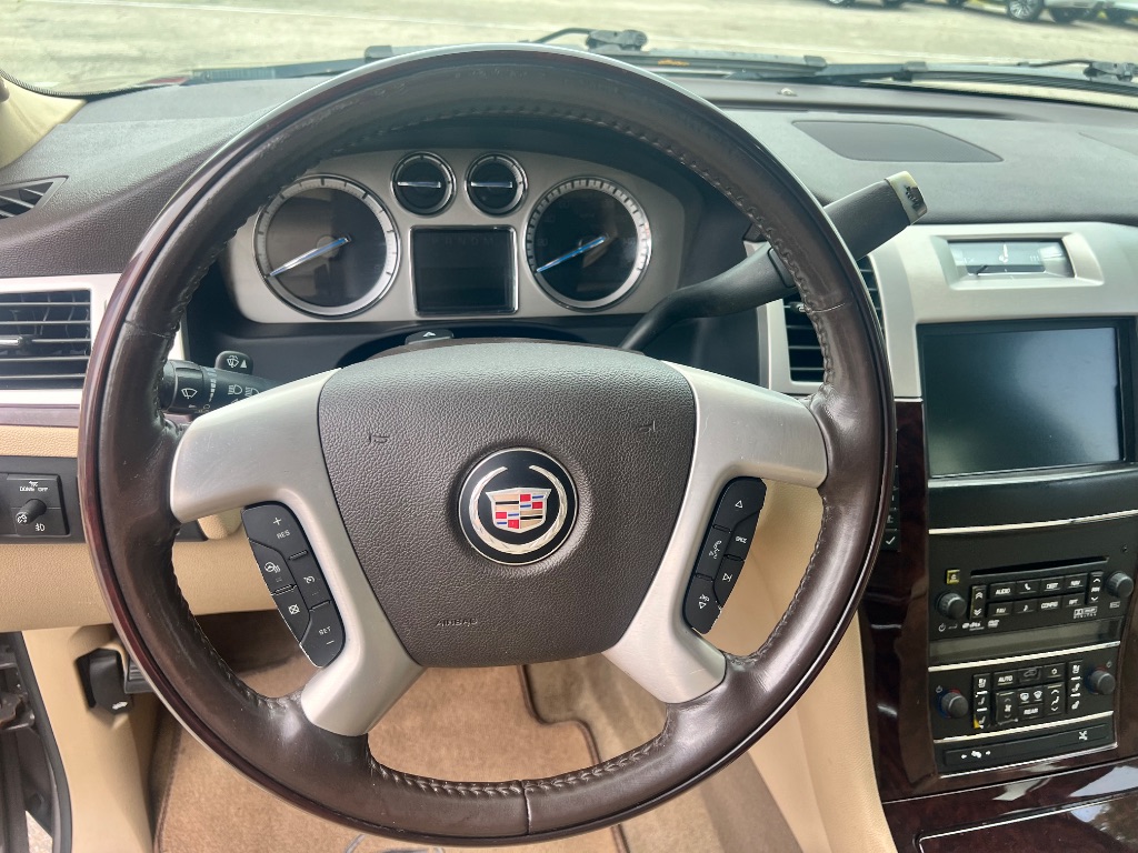2011 Cadillac Escalade Premium photo