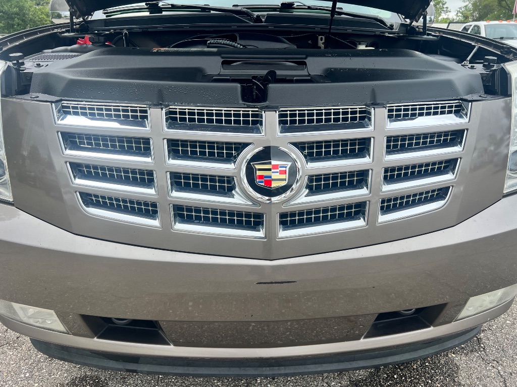 2011 Cadillac Escalade Premium photo
