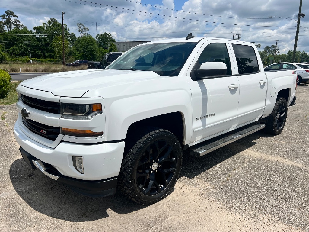 2018 Chevrolet Silverado 1500 LT photo
