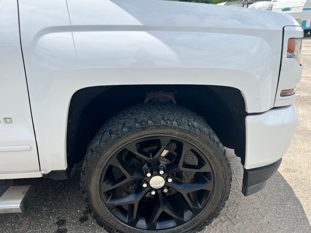 2018 Chevrolet Silverado 1500 LT photo