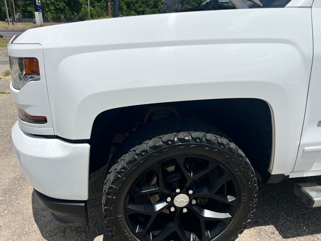 2018 Chevrolet Silverado 1500 LT photo