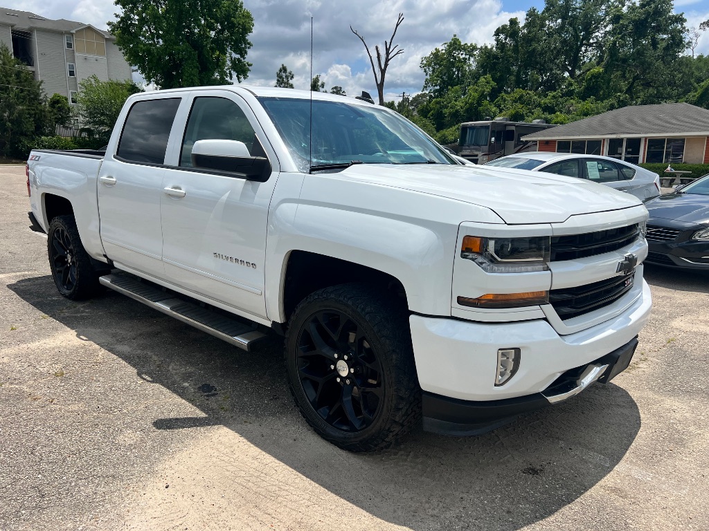 2018 Chevrolet Silverado 1500 LT photo