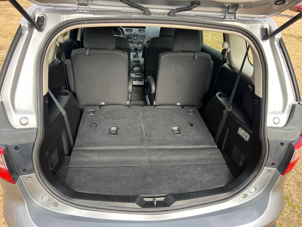 2014 Mazda Mazda5 Sport photo
