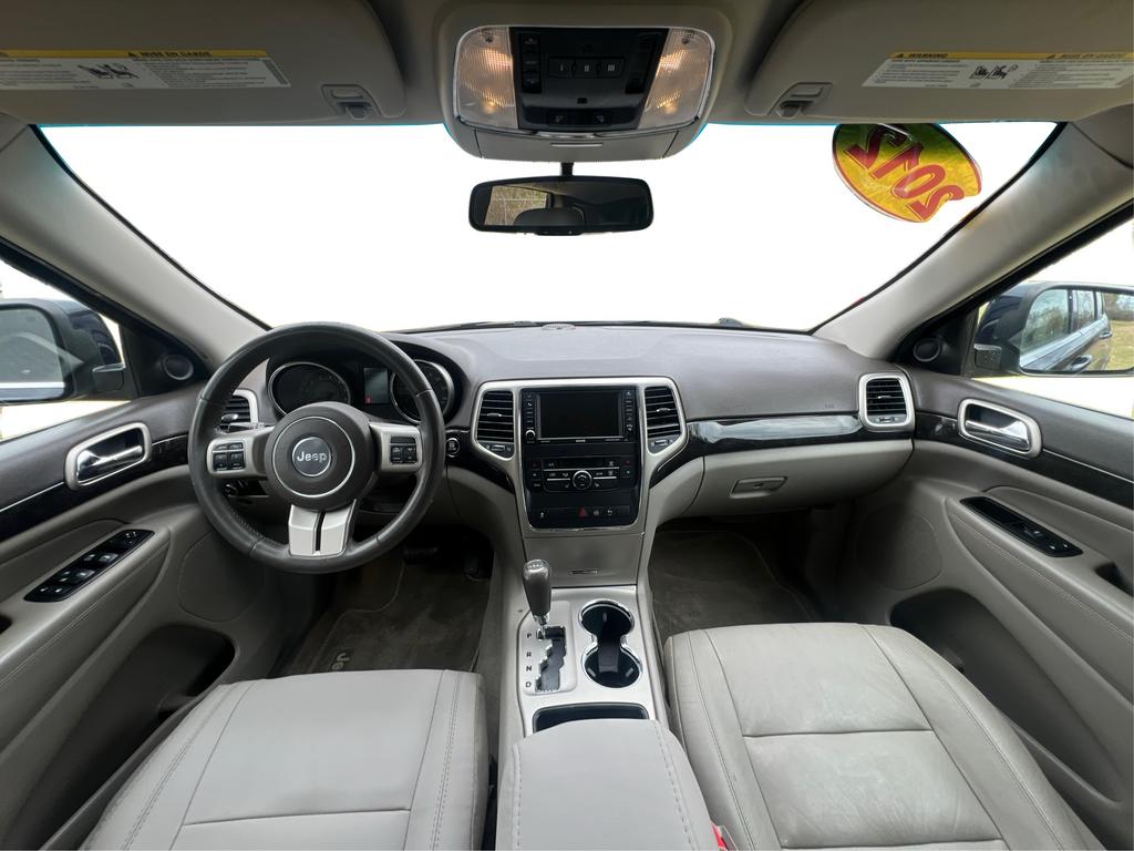 2012 Jeep Grand Cherokee Laredo photo