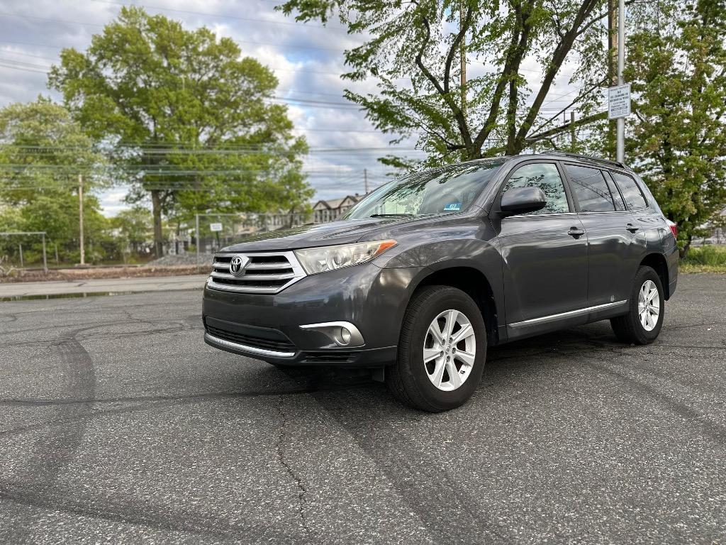 2012 Toyota Highlander - $12,495