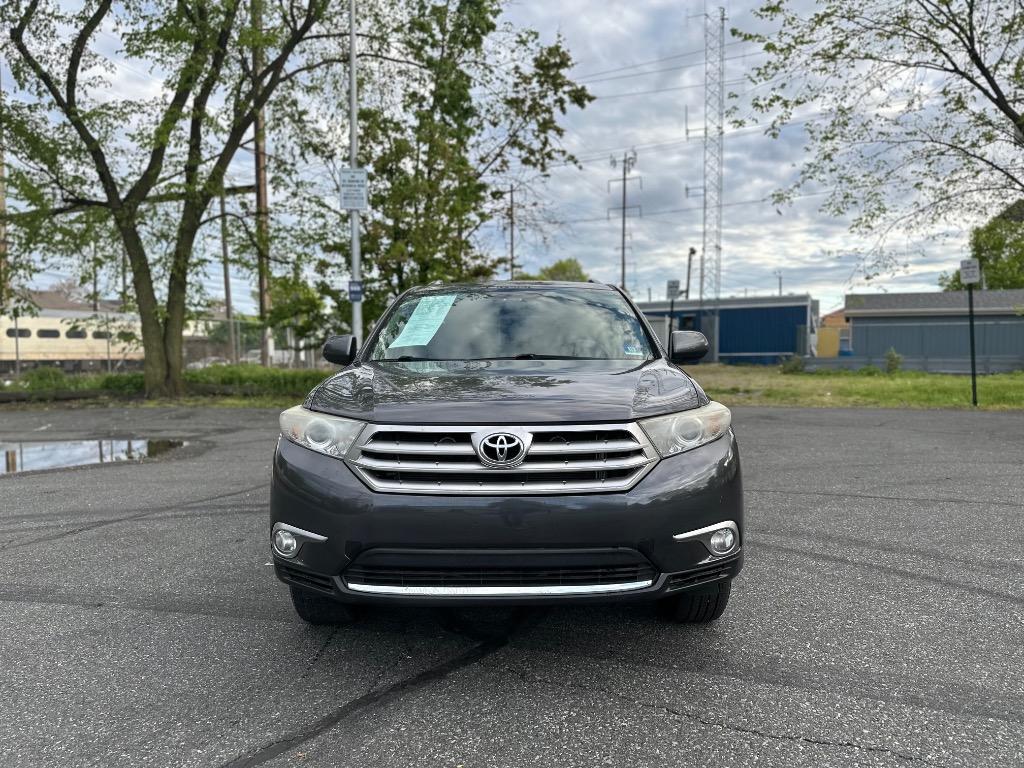 2012 Toyota Highlander - $12,495