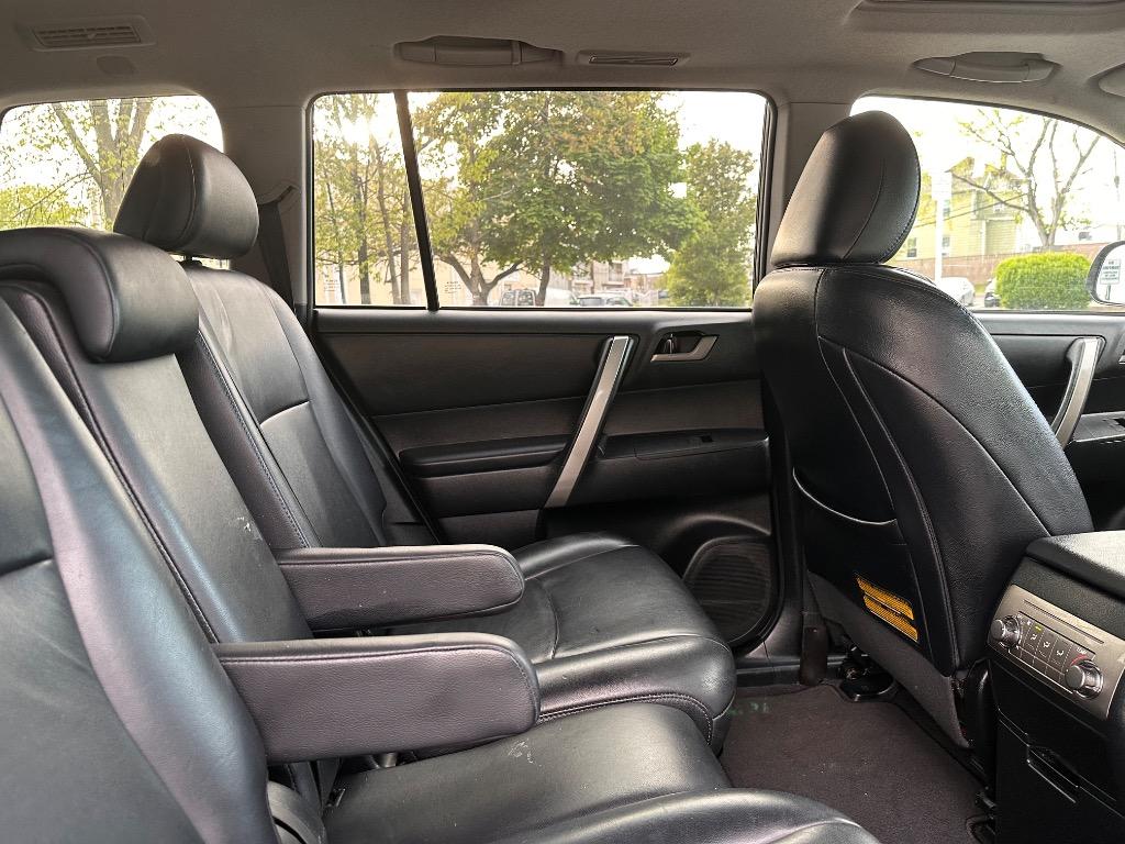 2012 Toyota Highlander - $12,495