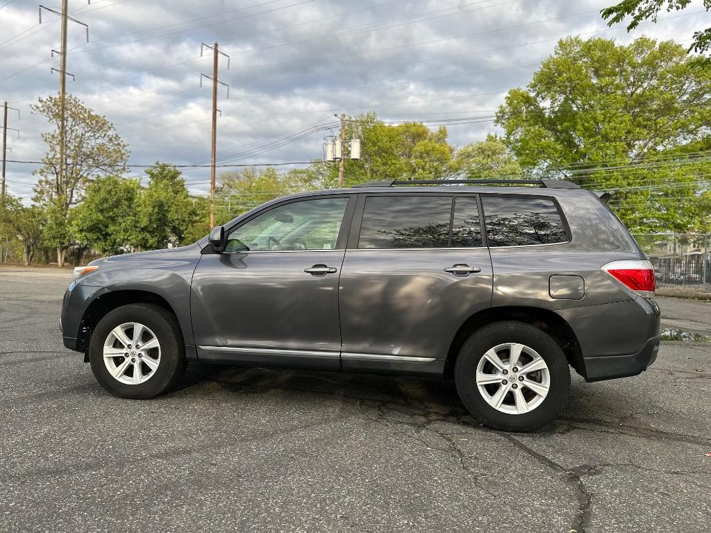 2012 Toyota Highlander - $12,495