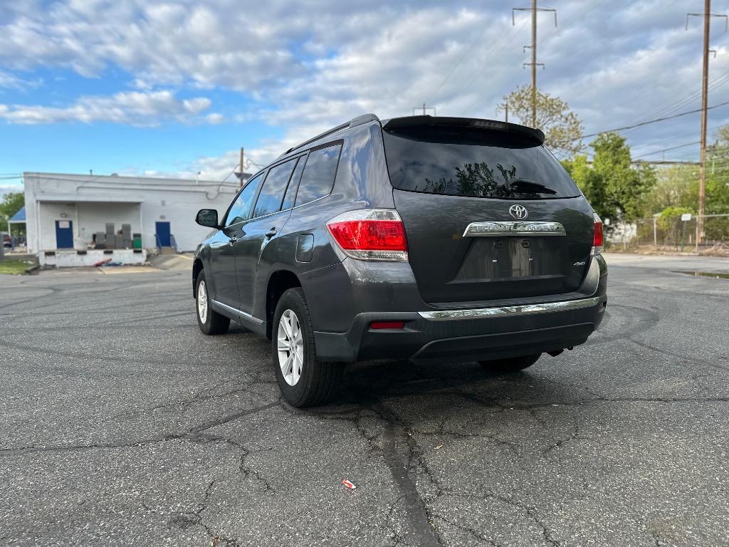 2012 Toyota Highlander - $12,495