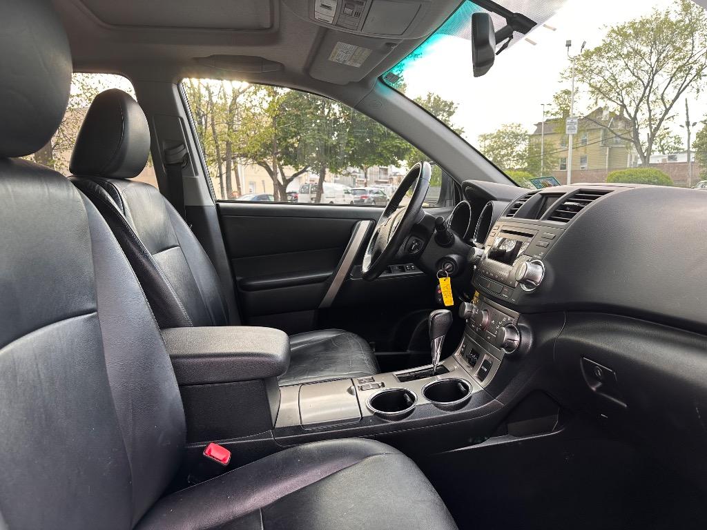 2012 Toyota Highlander - $12,495
