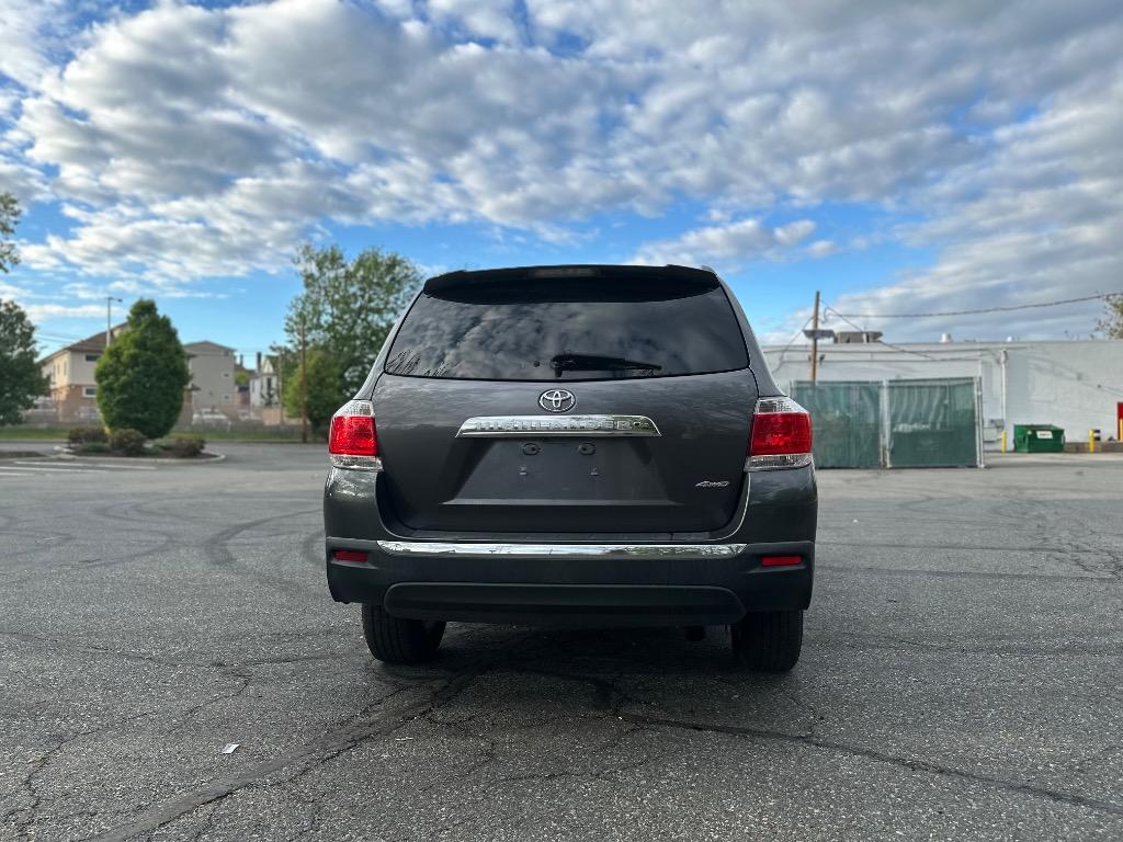 2012 Toyota Highlander - $12,495