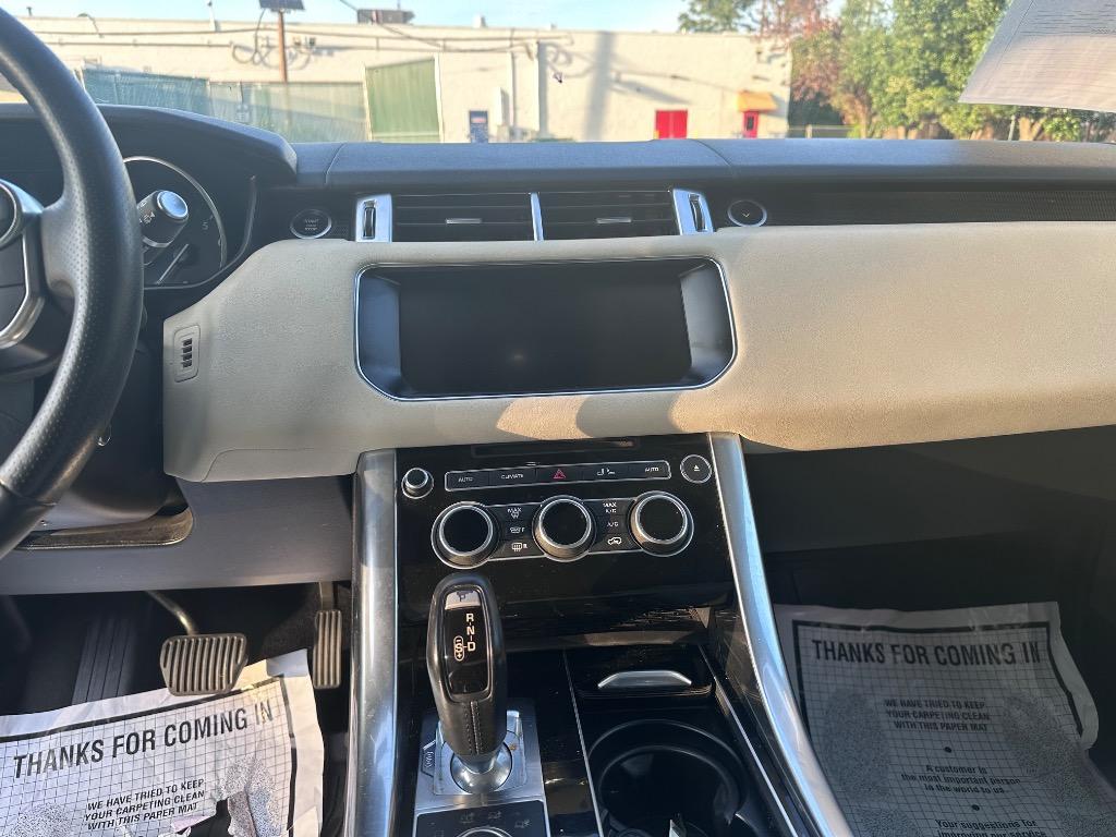 2017 Land Rover Range Rover Sport - $15,995