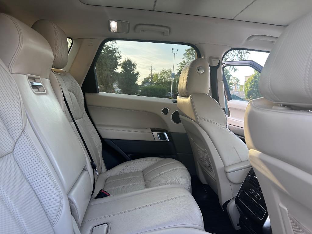 2017 Land Rover Range Rover Sport - $15,995