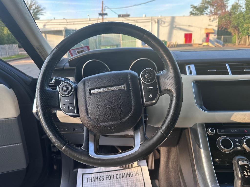 2017 Land Rover Range Rover Sport - $15,995