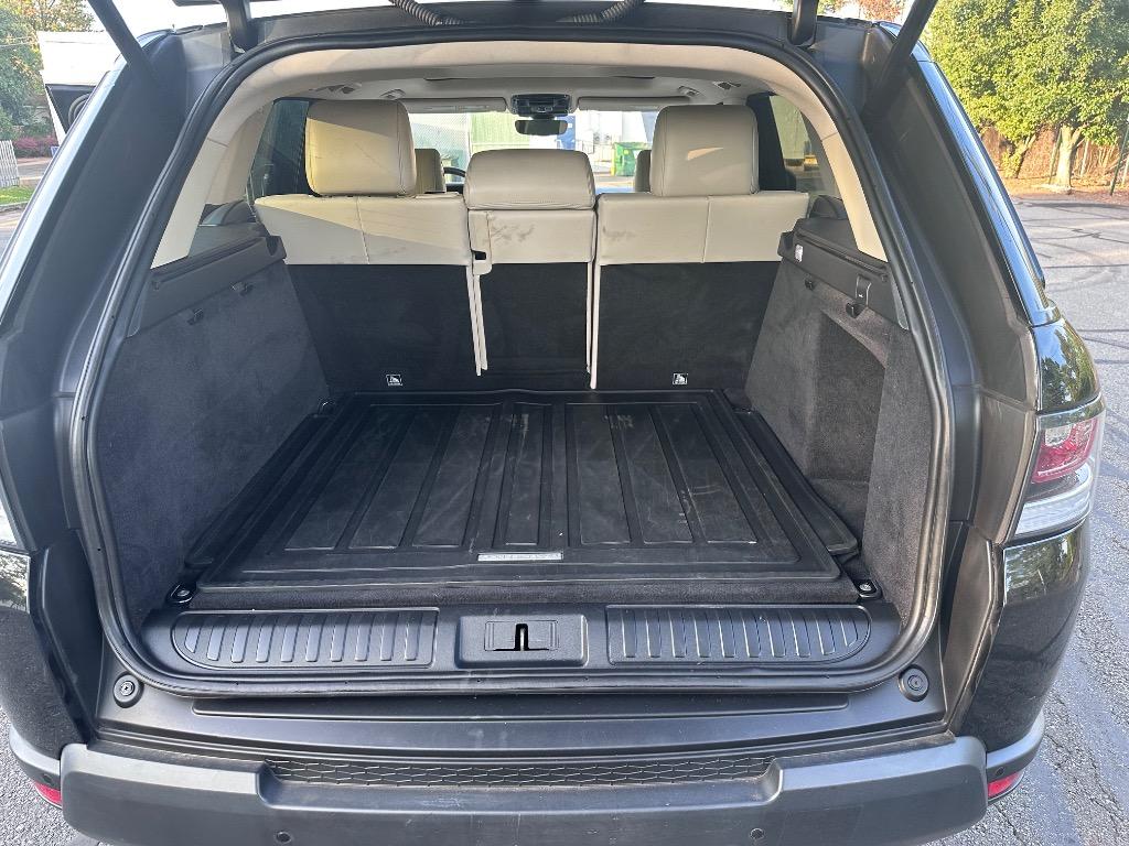 2017 Land Rover Range Rover Sport - $15,995