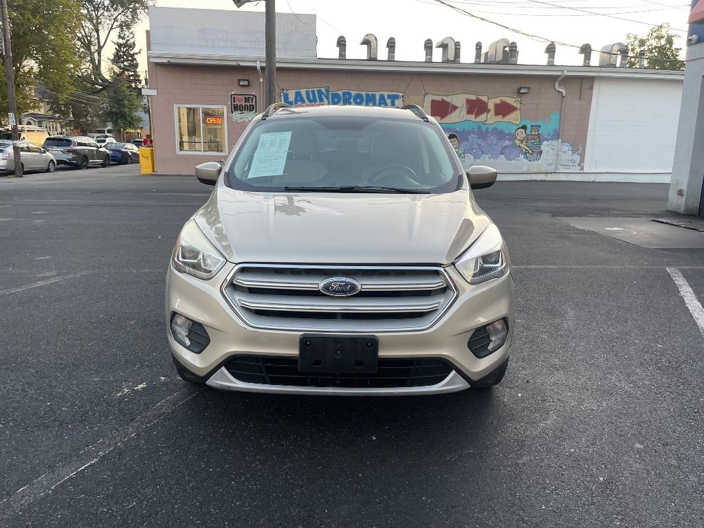 2018 Ford Escape - $10,495