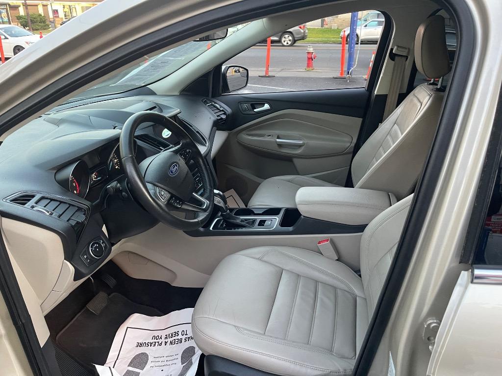 2018 Ford Escape - $10,495