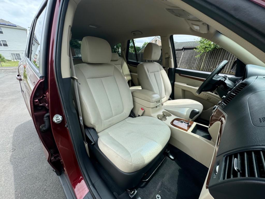 2009 Hyundai Santa Fe GLS photo