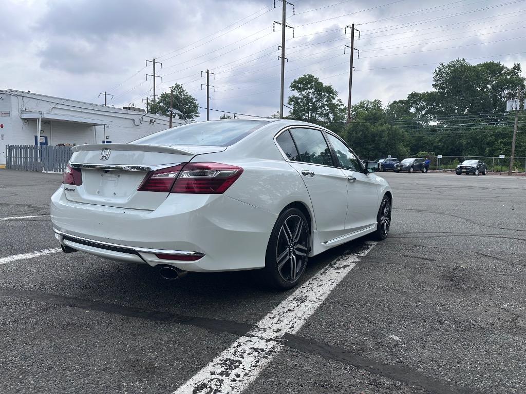 2017 Honda Accord - $17,495