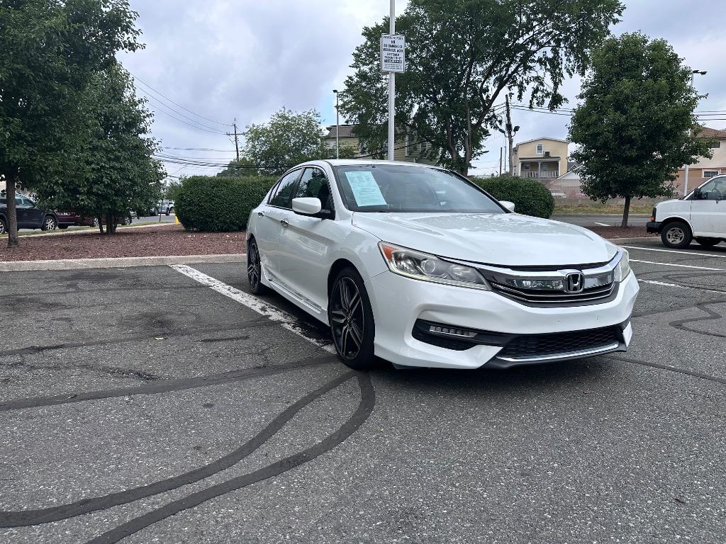2017 Honda Accord - $17,495