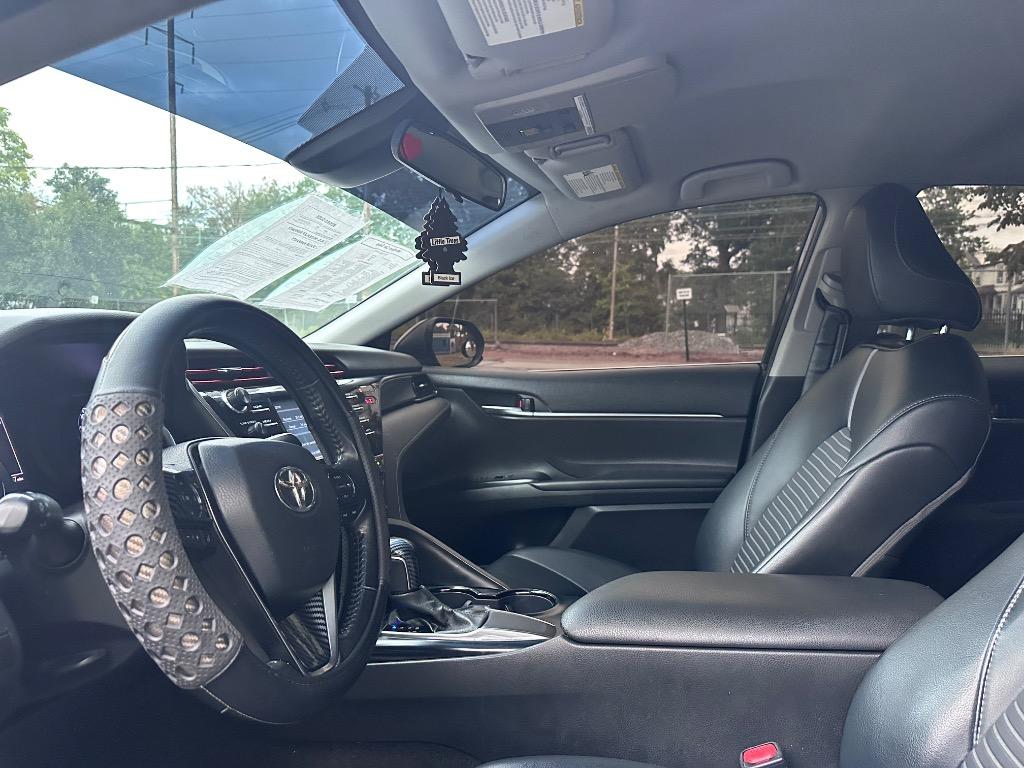 2019 Toyota Camry - $15,995