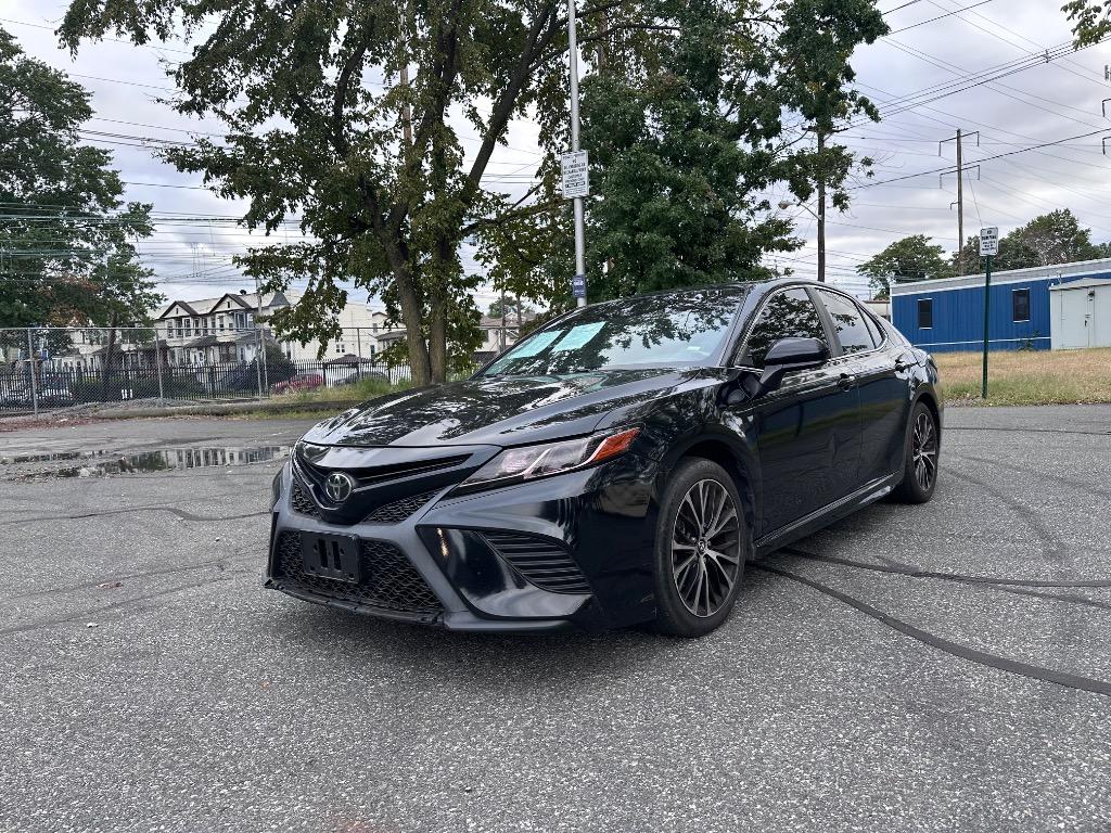 2019 Toyota Camry - $15,995
