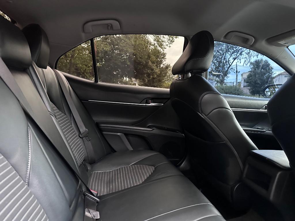 2019 Toyota Camry - $15,995