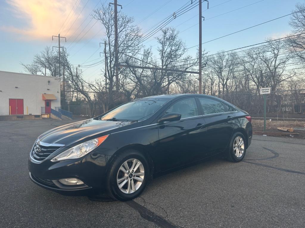2013 Hyundai Sonata GLS photo