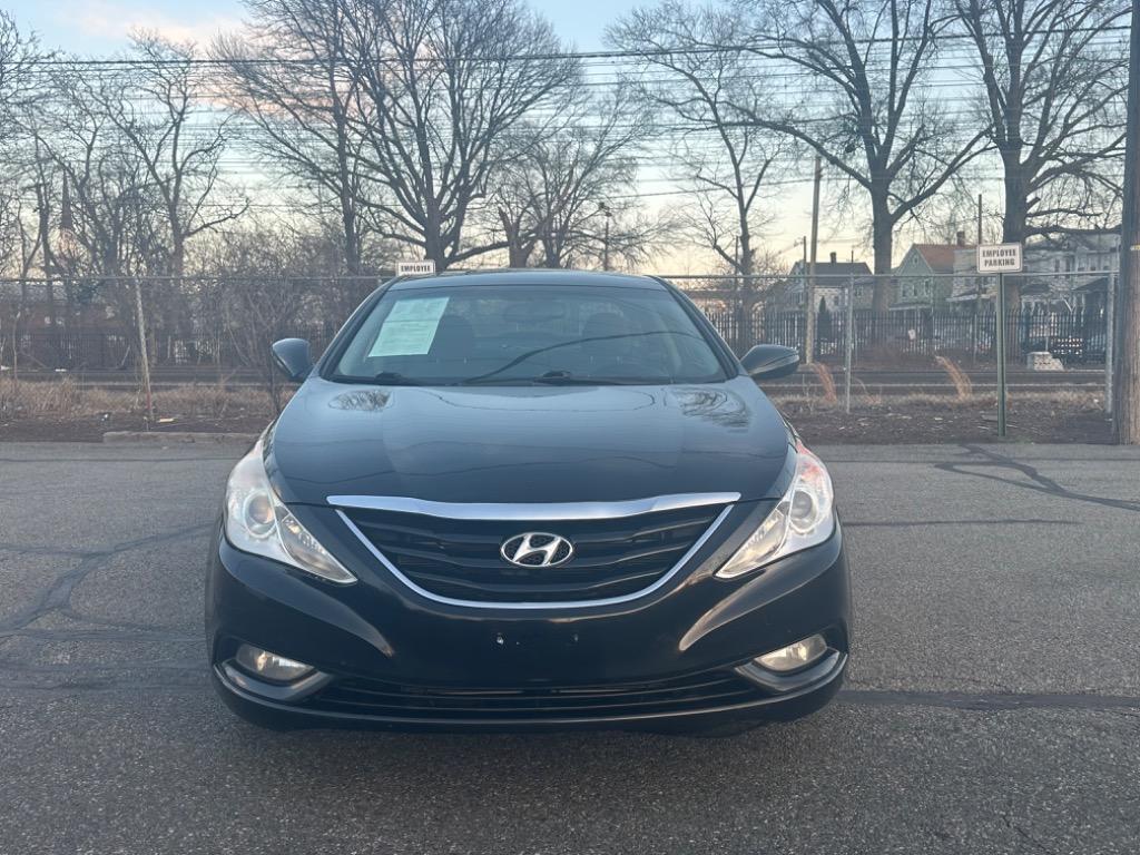 2013 Hyundai Sonata GLS photo