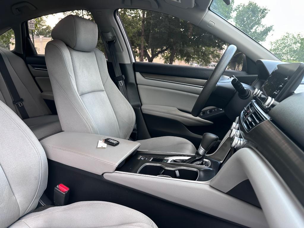 2019 Honda Accord - $18,495