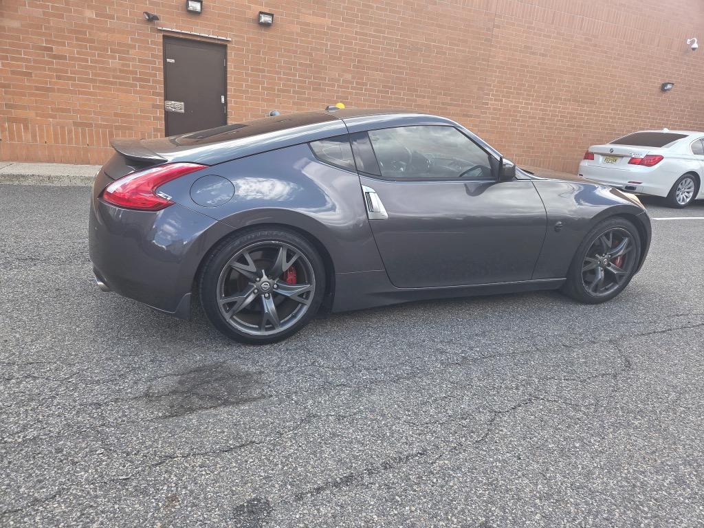 2010 Nissan 370Z - $15,998